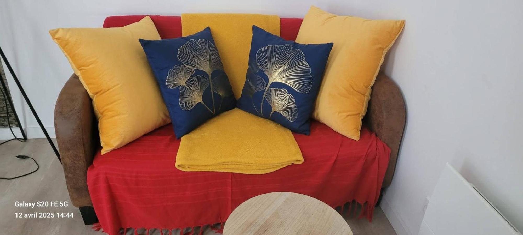 Les Volets Bleus - Refaits à neuf, deux appartements et un studio, Jardin Bourges Quarto foto
